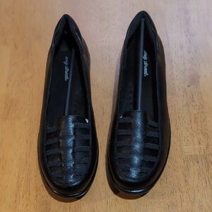 Easy Street Black Women's Loafer